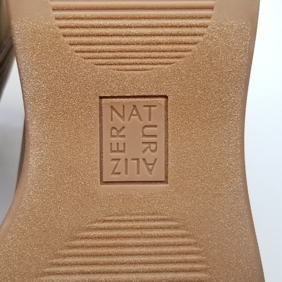 NWOT Naturalizer Genn-Swerve ankle booties, tan/light brown, women's 6.5 - Picture 14 of 16